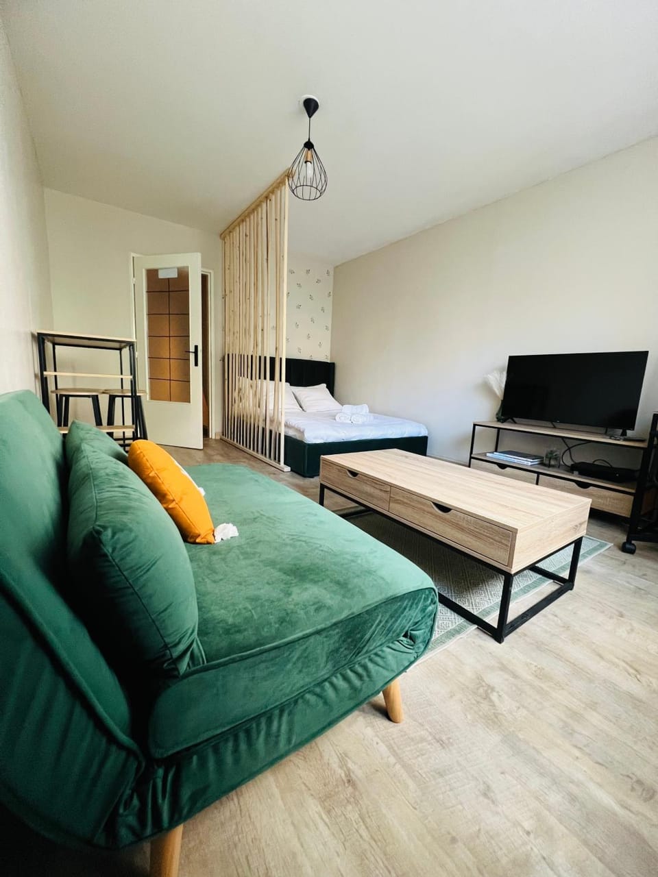 Communal lounge/ TV room, TV and multimedia, Living room, Photo of the whole room