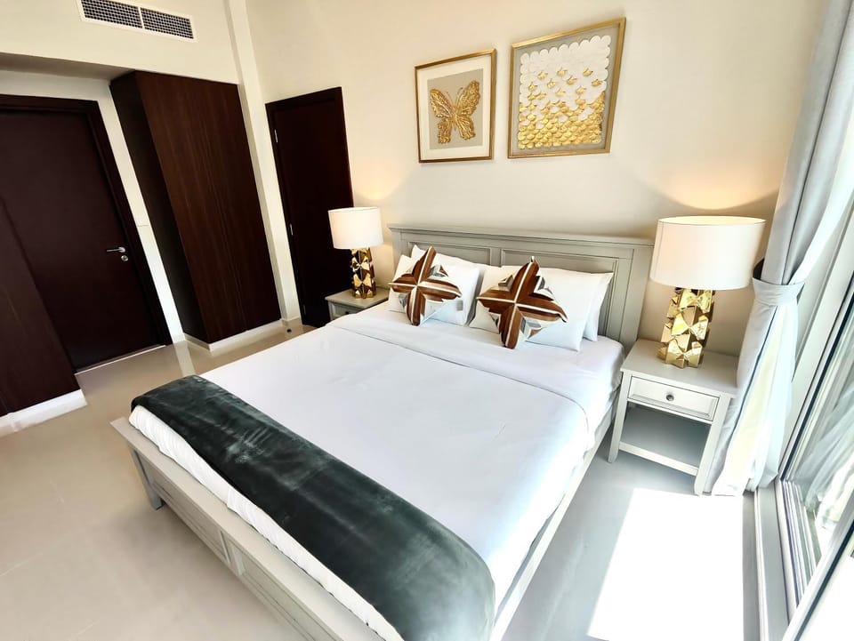 Lux BnB I Vera Residences I Burj Views Apartment in Dubai