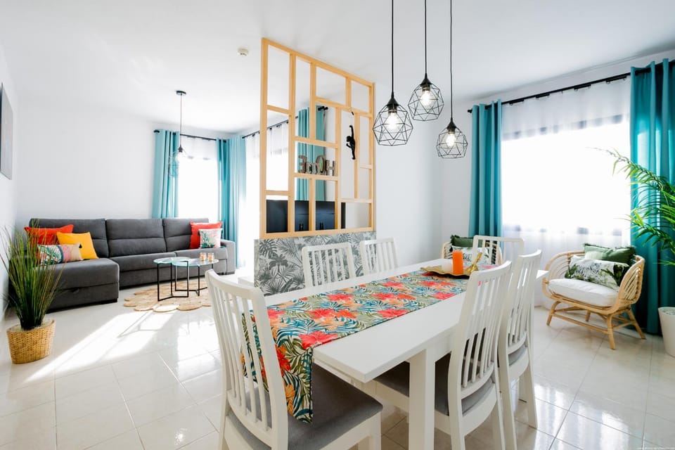 TV and multimedia, Living room, Dining area