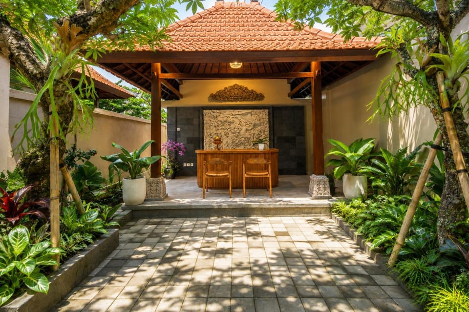 Property building, Lobby or reception