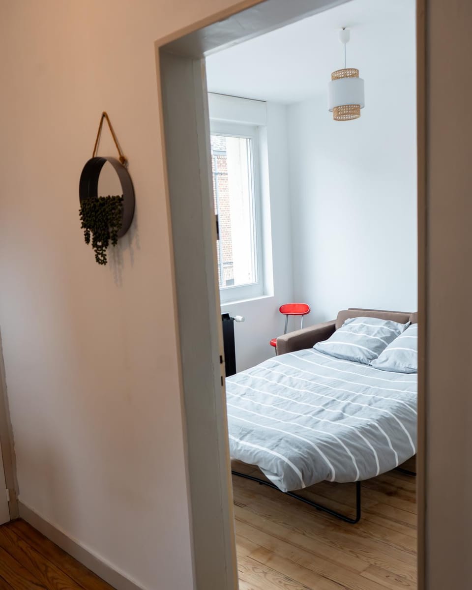 Bed, Photo of the whole room, Bedroom