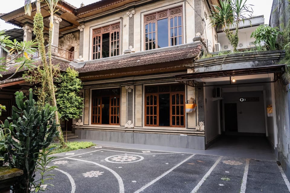 Property building, Parking