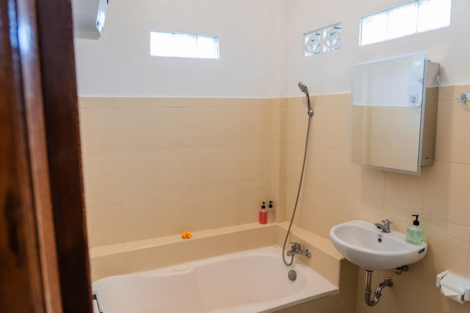 Shower, Bathroom, Bath