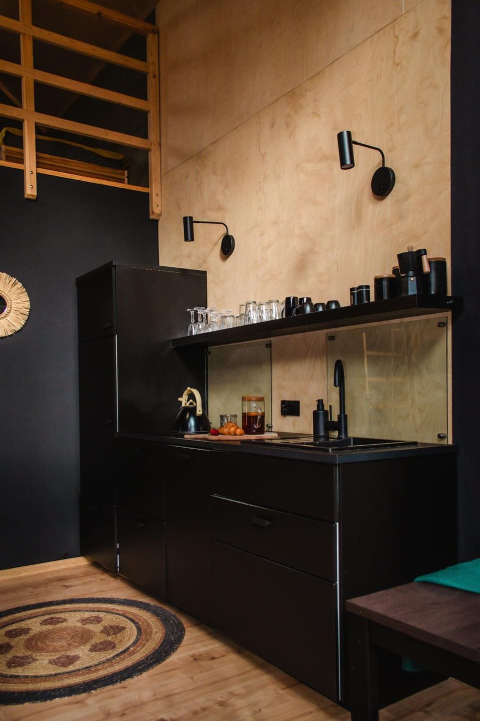 Kitchen or kitchenette