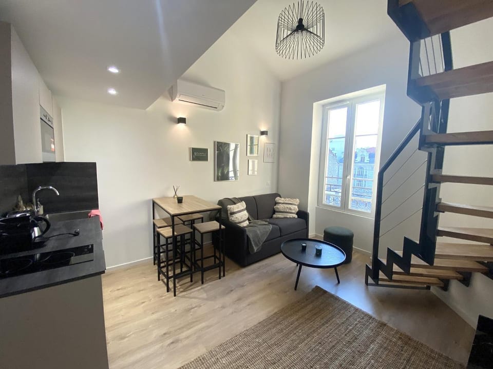 Hypercentre lamartine 513 Apartment in Nice