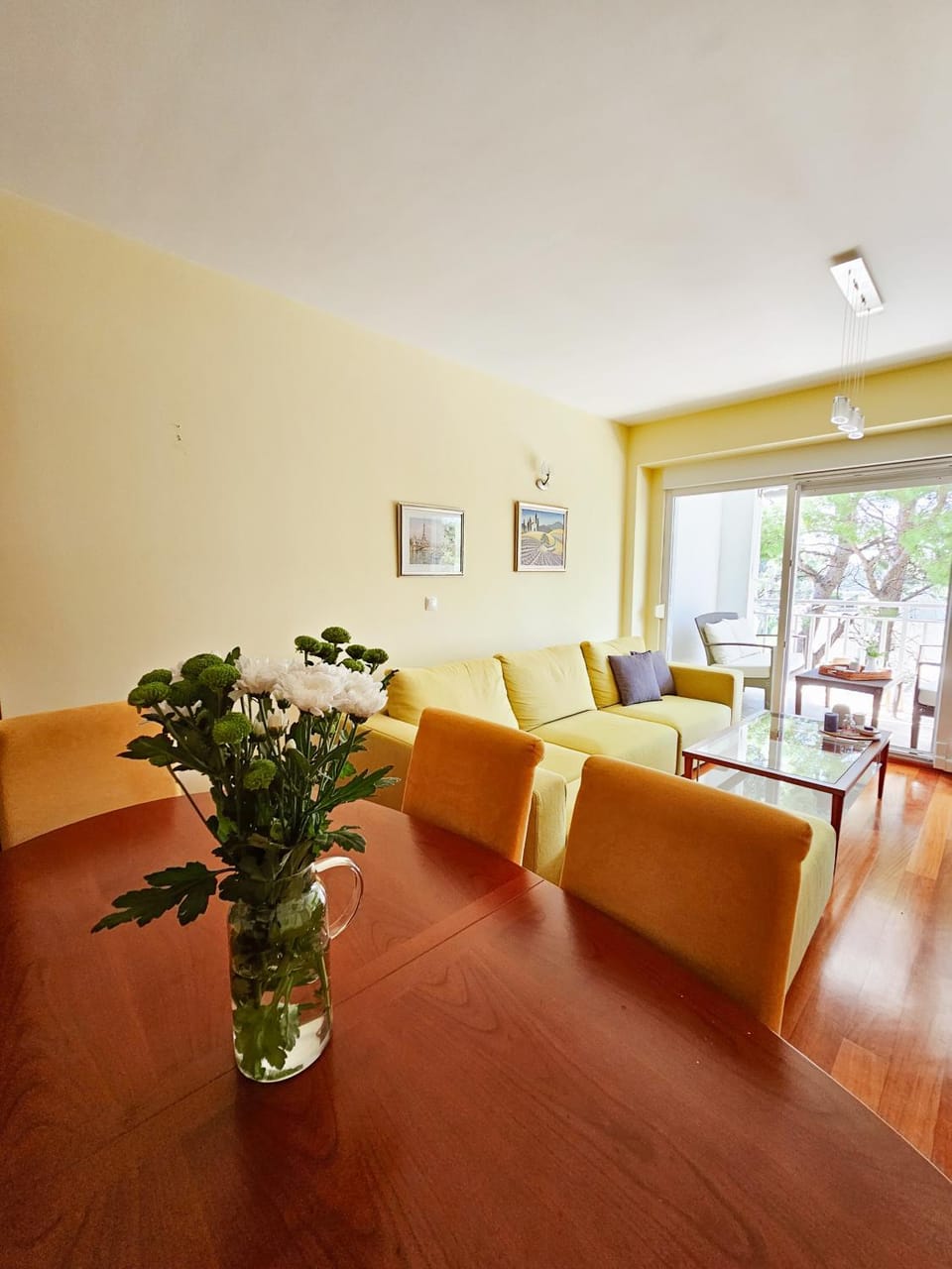 Apartment Mirna, 2-bedroom Apartment, Overlooking the Beach Apartment in Makarska
