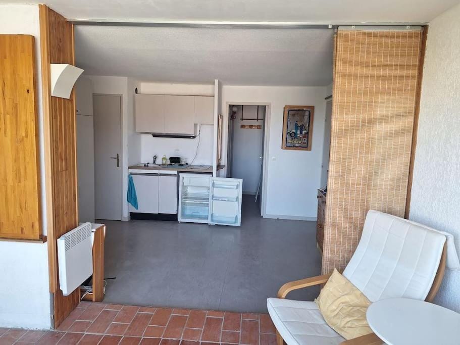 Appartement Marseillais en bord de mer - Ile du Frioul Apartment in Marseille