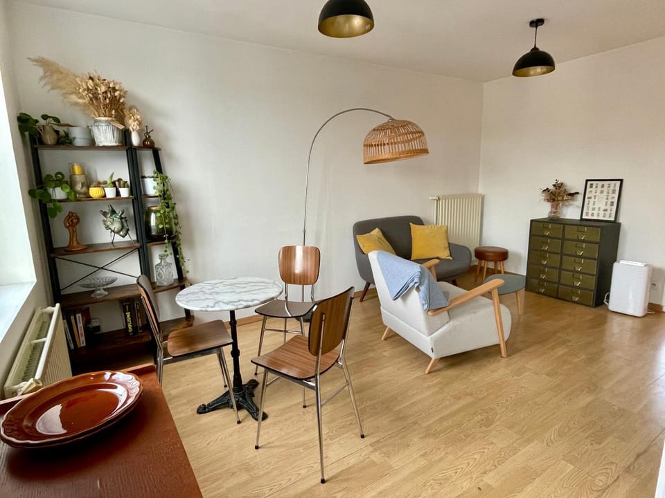 Living room, Dining area