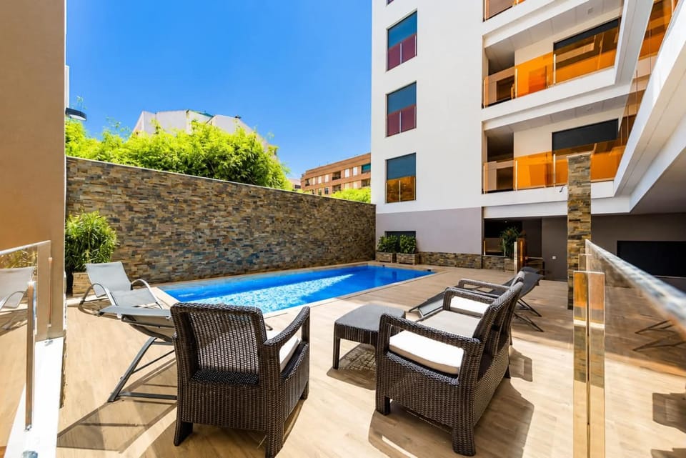 Property building, Swimming pool