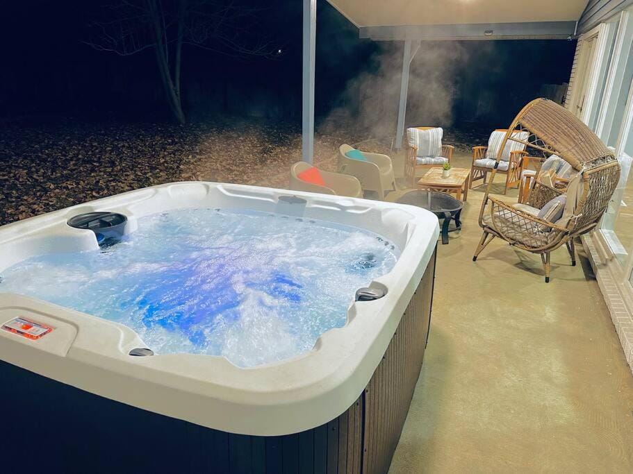 Hot Tub