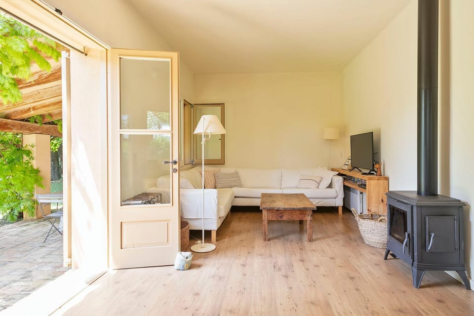Les Alzines House in Alt Empordà