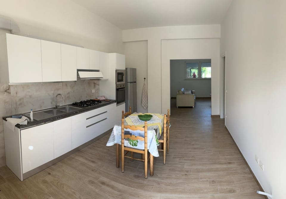 Kitchen or kitchenette, Dining area, dishwasher, oven, stove