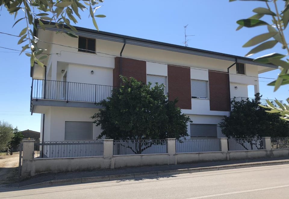 Property building, Facade/entrance