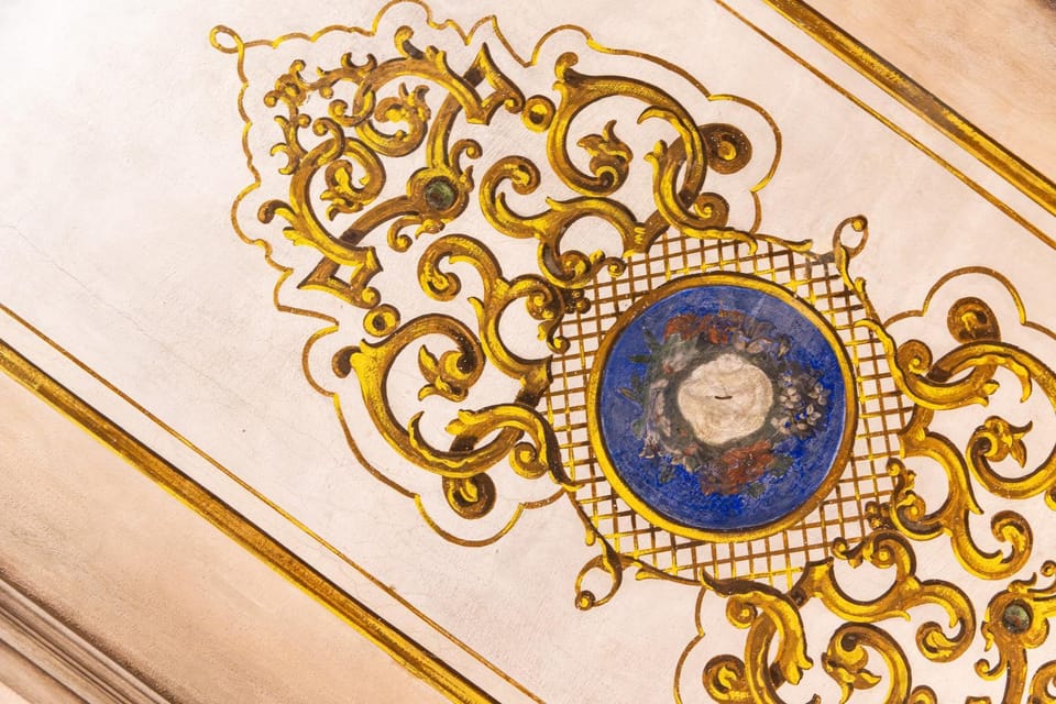 Decorative detail