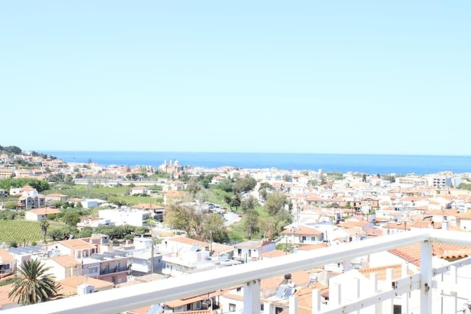 Day, Neighbourhood, Natural landscape, Bird's eye view, City view, Sea view, Street view