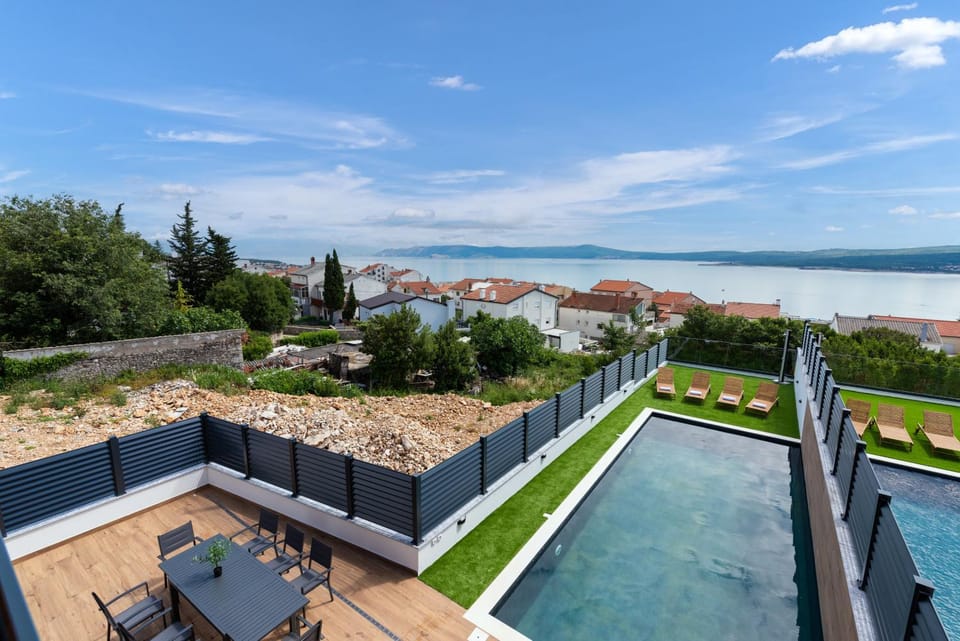 Patio, Day, View (from property/room), Balcony/Terrace, Pool view, Sea view, Swimming pool, sunbed
