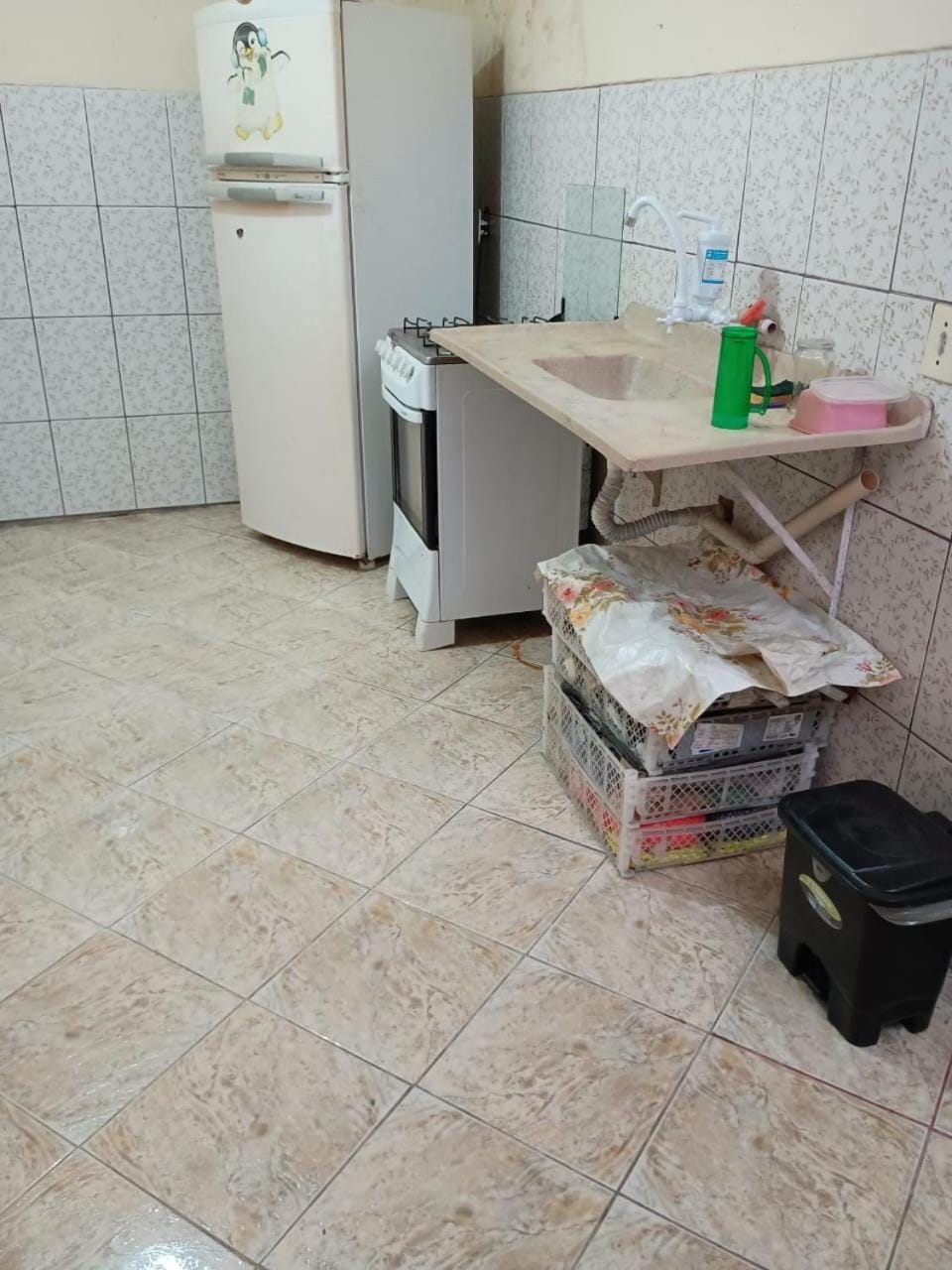 Kitchen or kitchenette, minibar, oven