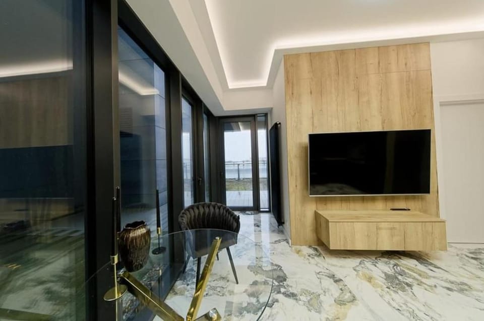 Balcony/Terrace, Living room