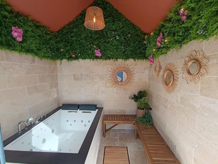 Cocon SPA de Rouen House in Normandy