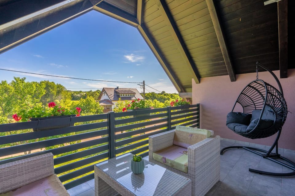 Spring, Day, View (from property/room), Balcony/Terrace, Garden view