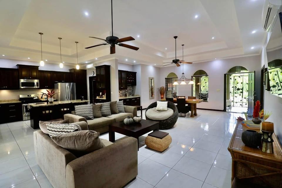 Villa Encantada by Vacation Pura Vida Villa in San José Province