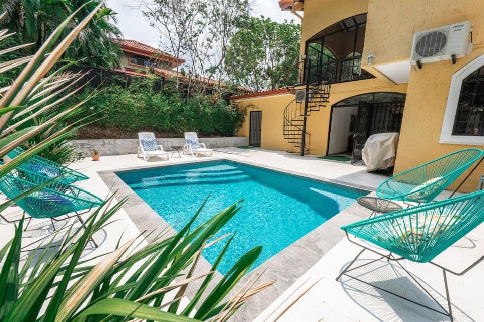 Villa Amarilla by Vacation Pura Vida Villa in San José Province
