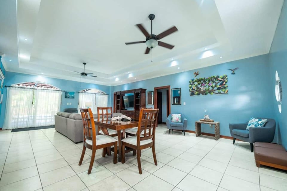 Villa Brisa del Mar by Vacation Pura Vida Villa in Esterillos Este