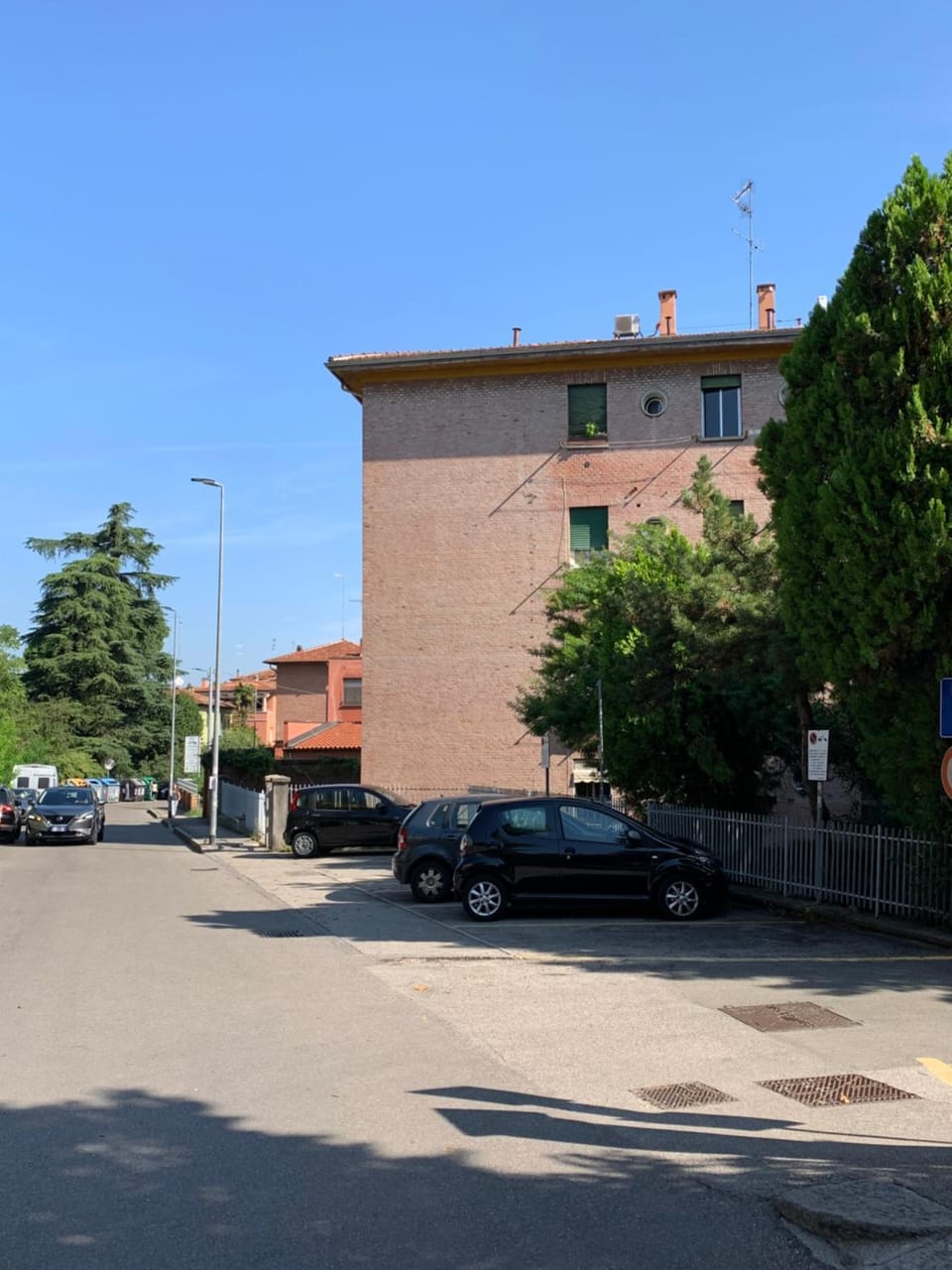 Property building, Street view