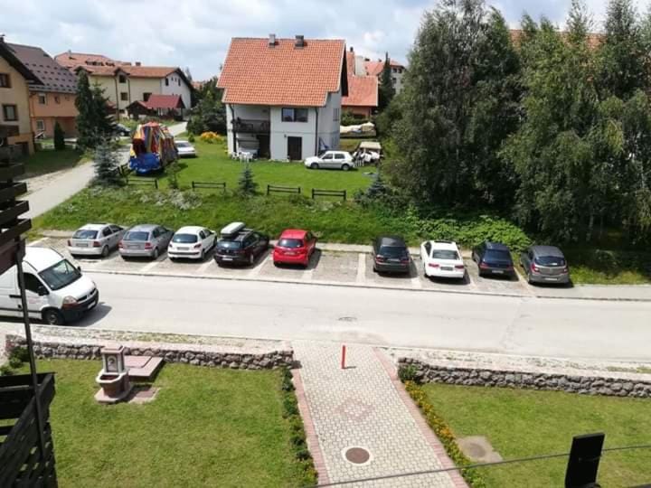 Street view, Parking
