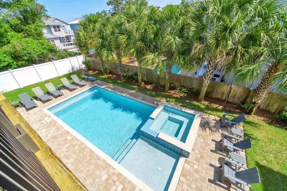 Commander's Retreat House in Destin