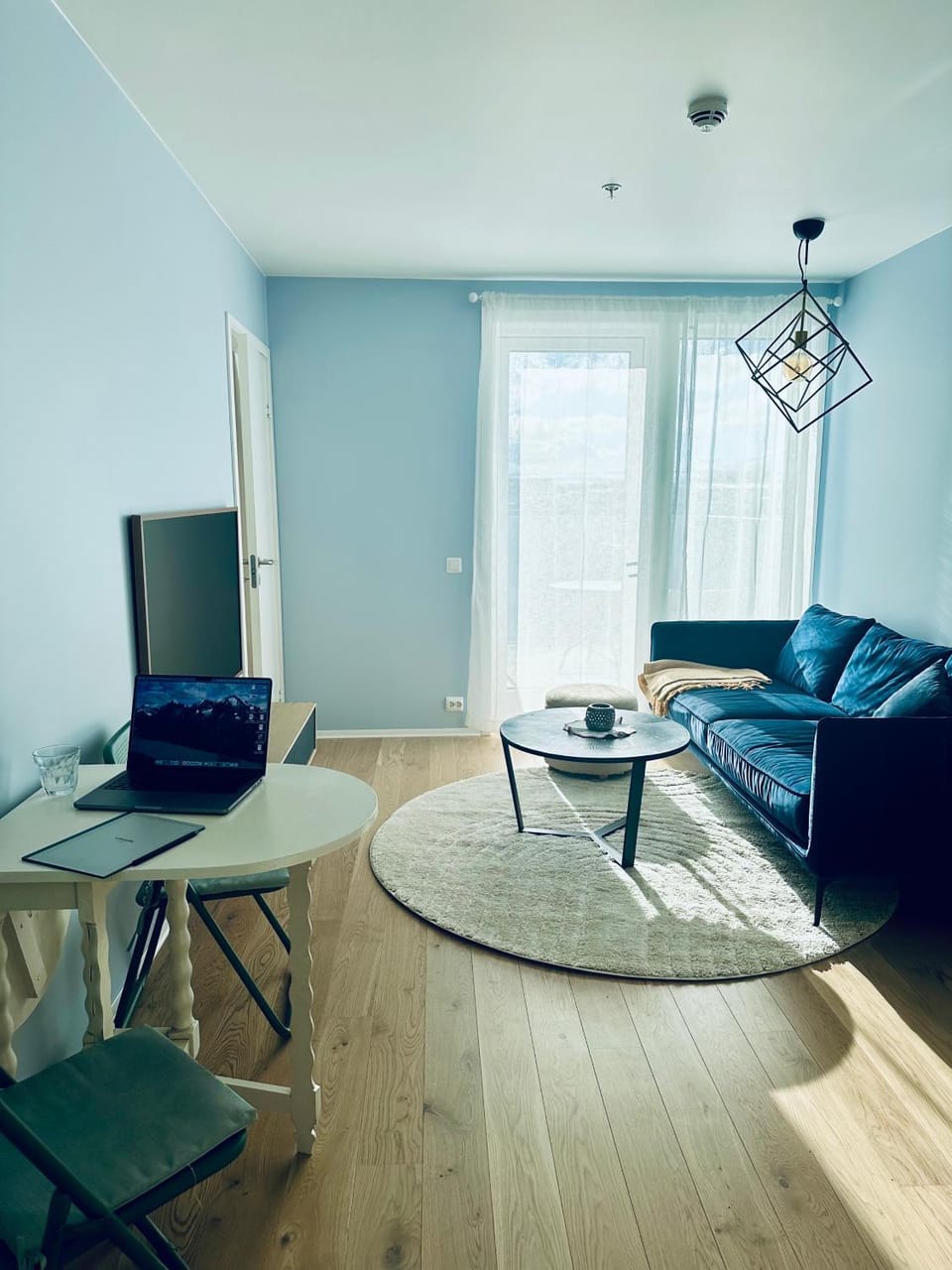 TV and multimedia, Living room, Dining area