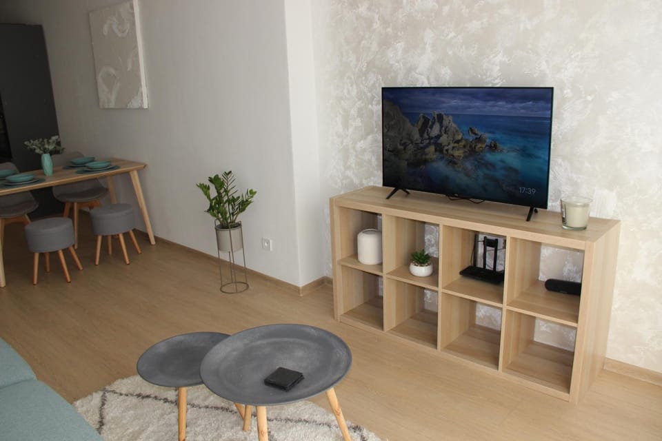TV and multimedia, Living room