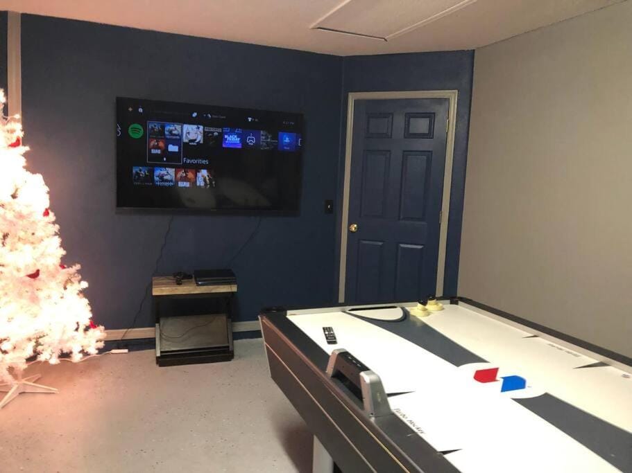 Billiard, Game Room, TV and multimedia, Evening entertainment