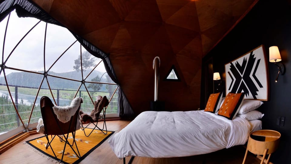 Bed, Mountain view