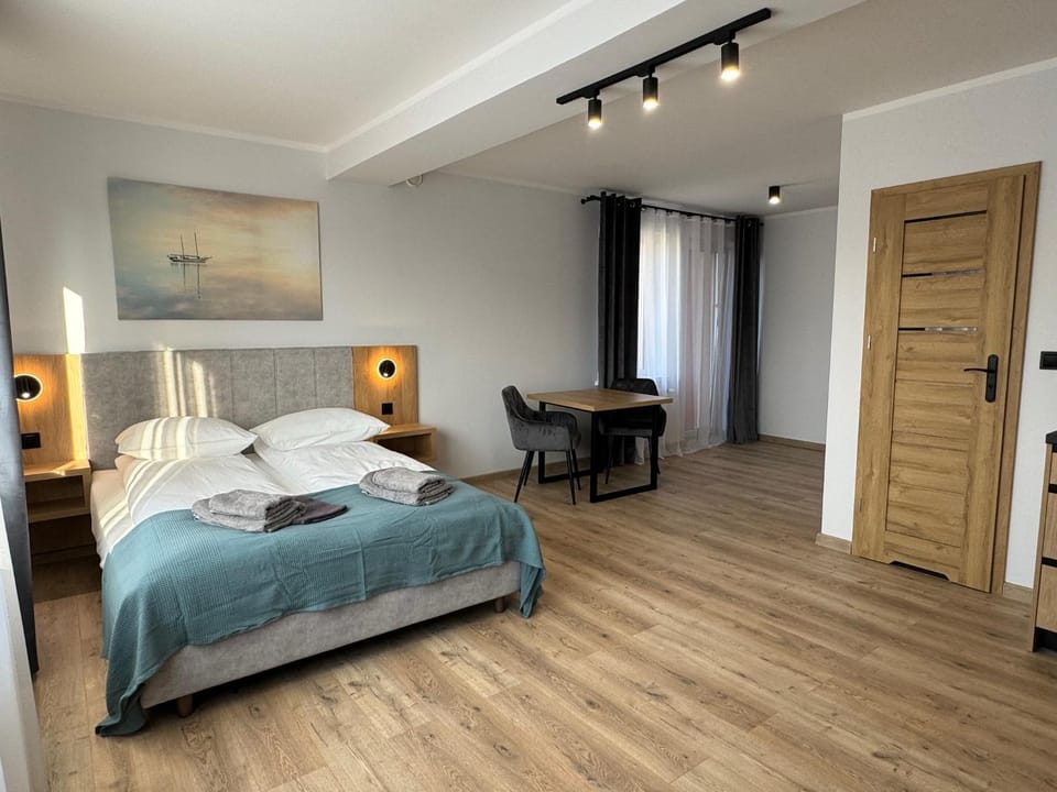 Bed, Photo of the whole room, Bedroom, towels, wardrobe