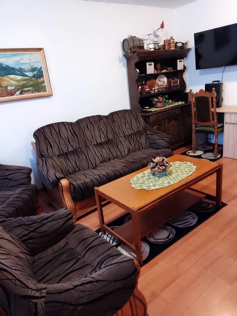 Communal lounge/ TV room, TV and multimedia, Seating area