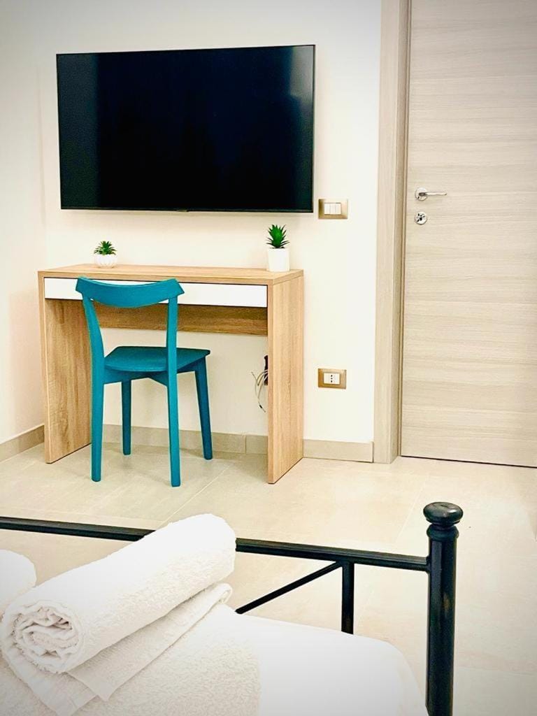 Casa loca 2 intera casa a due passi da porta San Biagio e dalla stazione dei treni House in Lecce