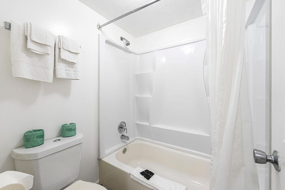Budgetel Inn and Suites Hotel in Atlanta