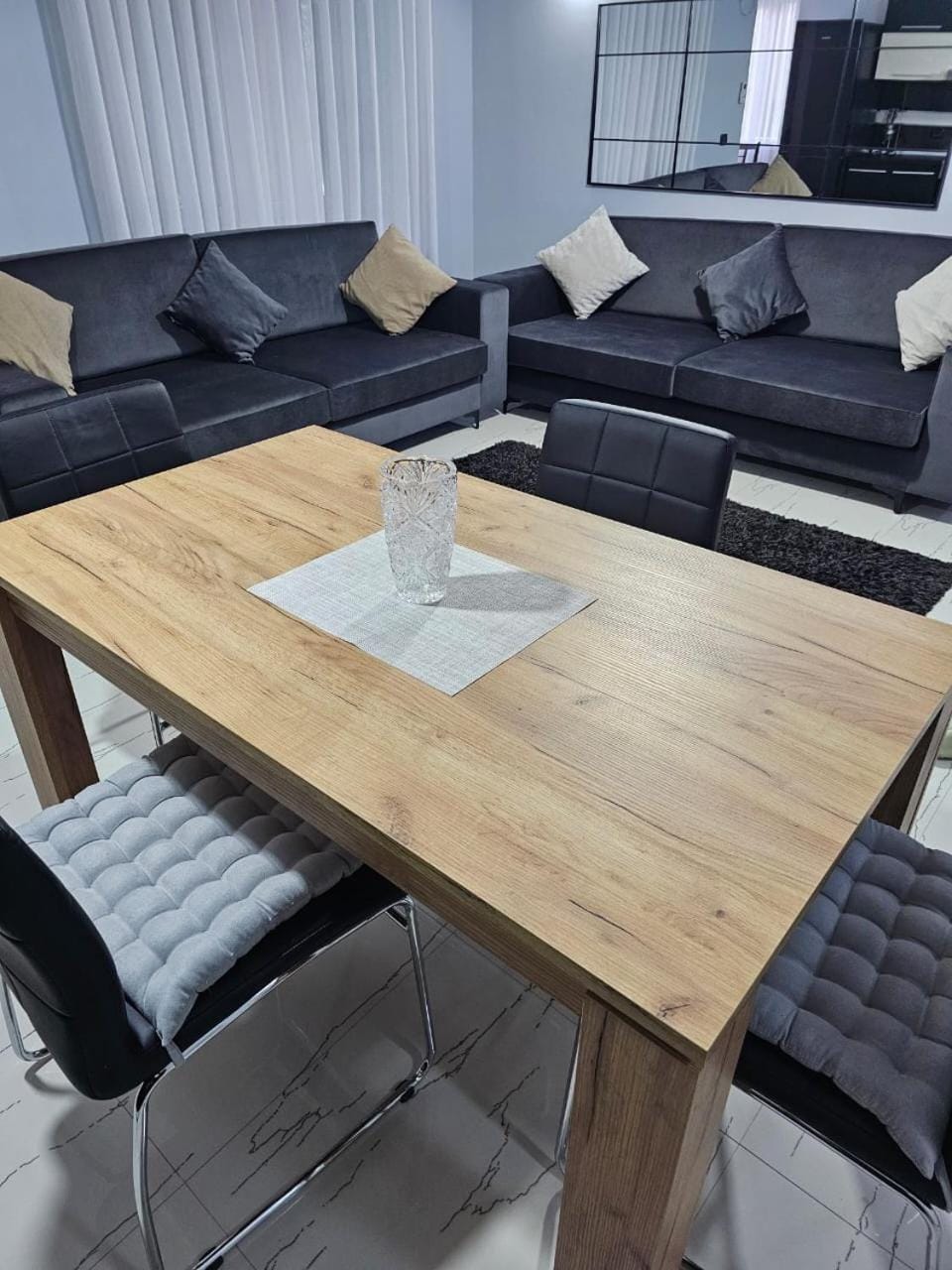 Living room, Seating area, Dining area