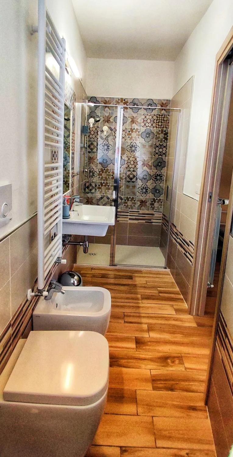 Shower, Toilet, Bathroom, bidet, heating, heating