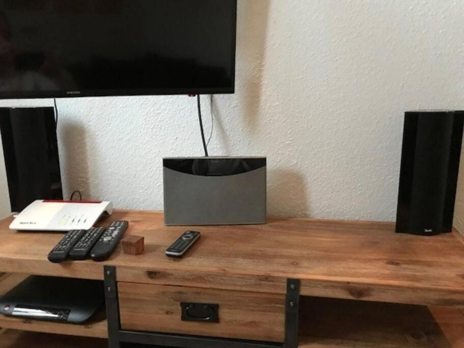 TV and multimedia, Evening entertainment, internet
