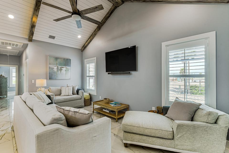 1 Mi to Beach: Home in Old Town Port Aransas House in Port Aransas
