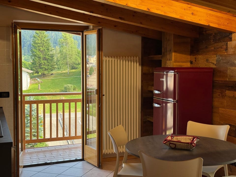 Mountain view, kitchen