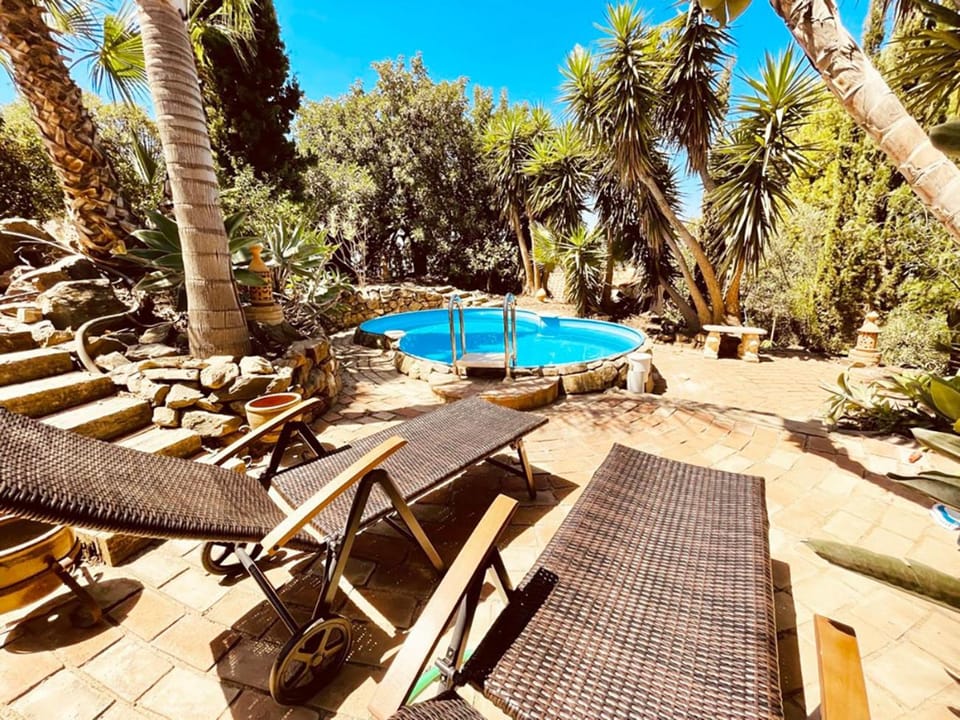 Casa Mora, privater pool, Meerblick, toller Garten Villa in Río de Torrox
