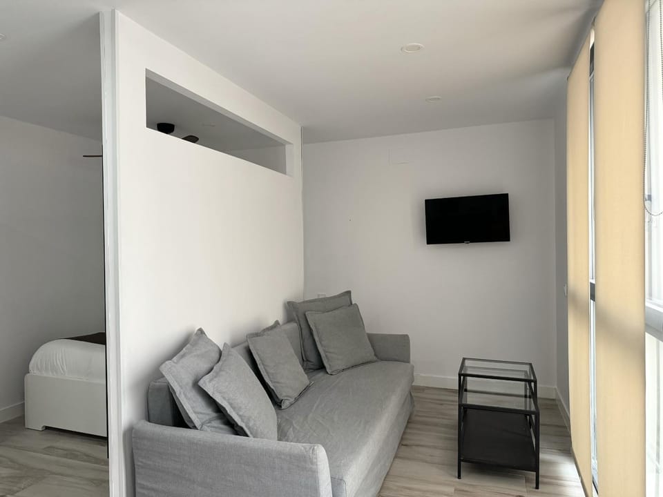 Communal lounge/ TV room, Living room
