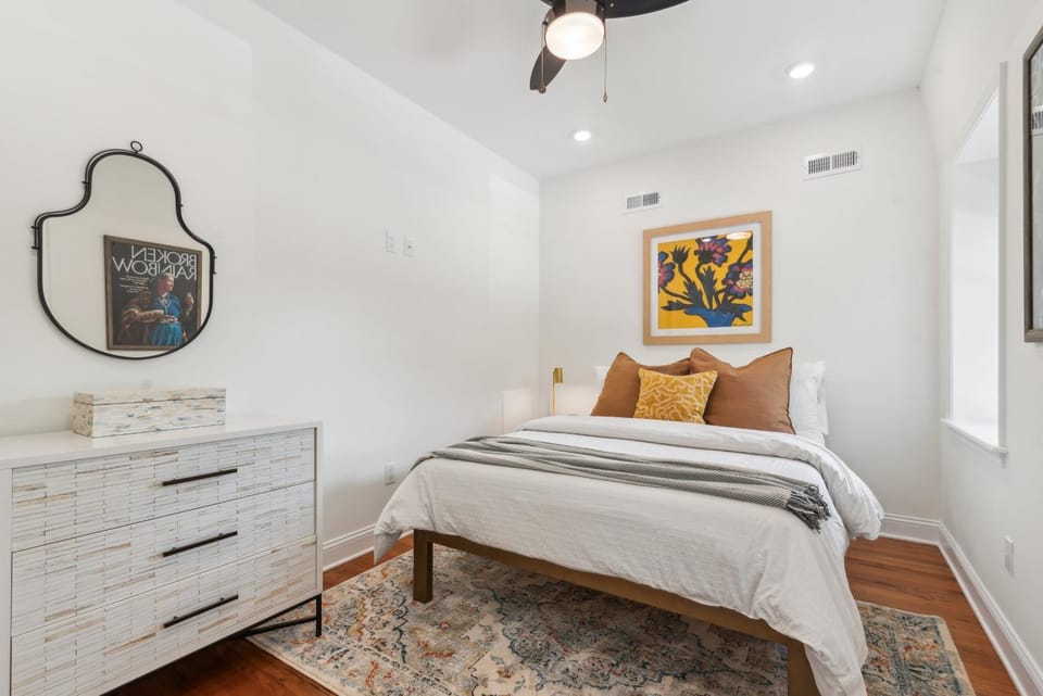 Family Friendly in the Heart of Mt Airy House in Cheltenham Township
