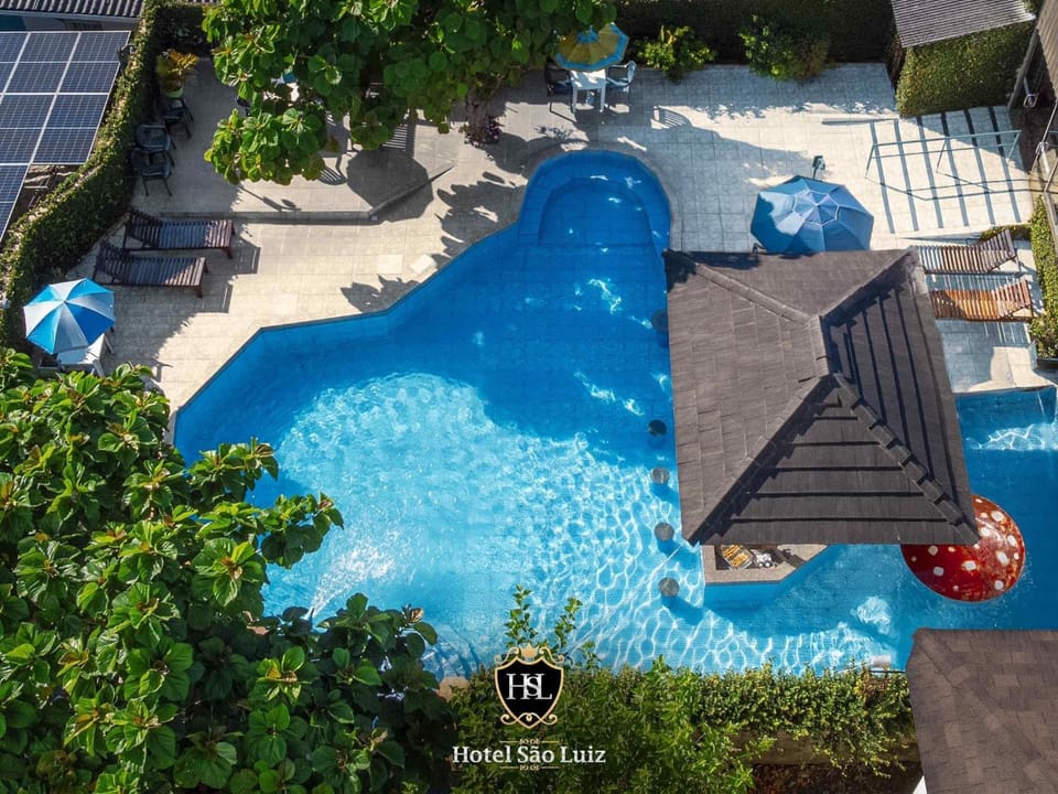 Garden, Garden view, Pool view, Swimming pool, Swimming pool, sunbed