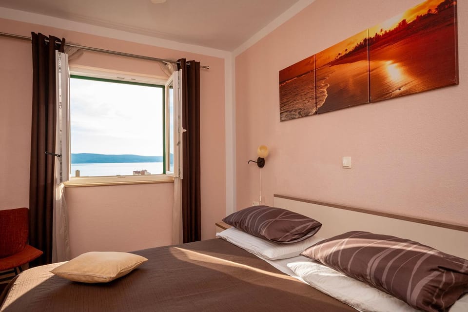 Bedroom, Sea view