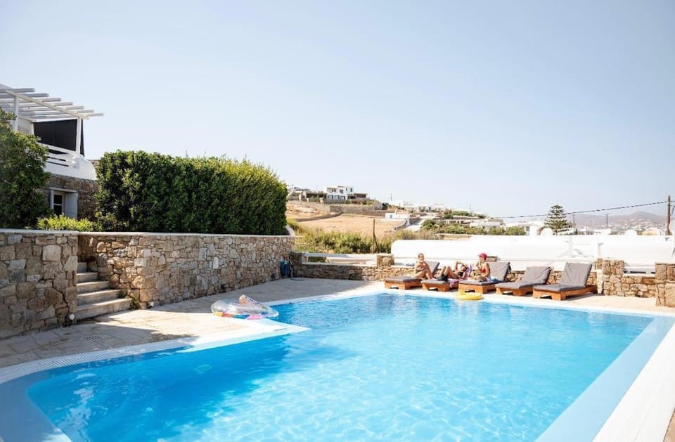 Villa Magenta Villa in Mykonos, Mikonos 846 00, Greece