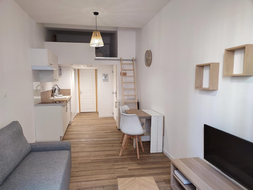 Montpellier Gare St Roch Apartment in Montpellier